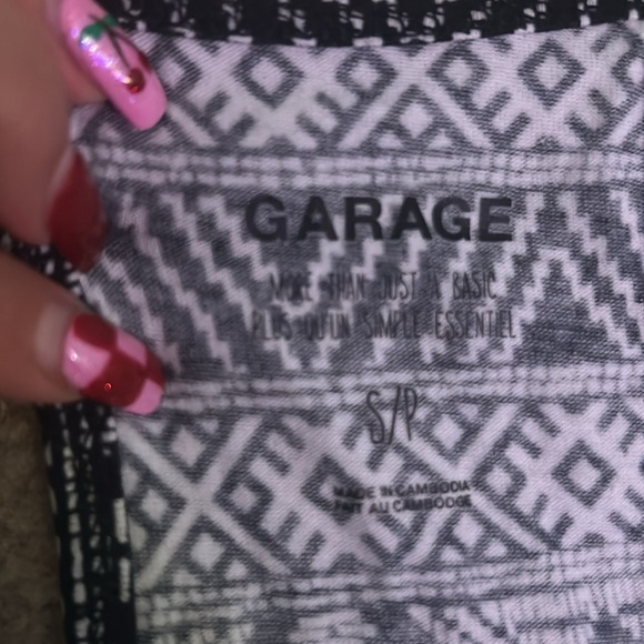 Garage Black and White Geometric Print Tank Cami Top - Picture 2 of 3